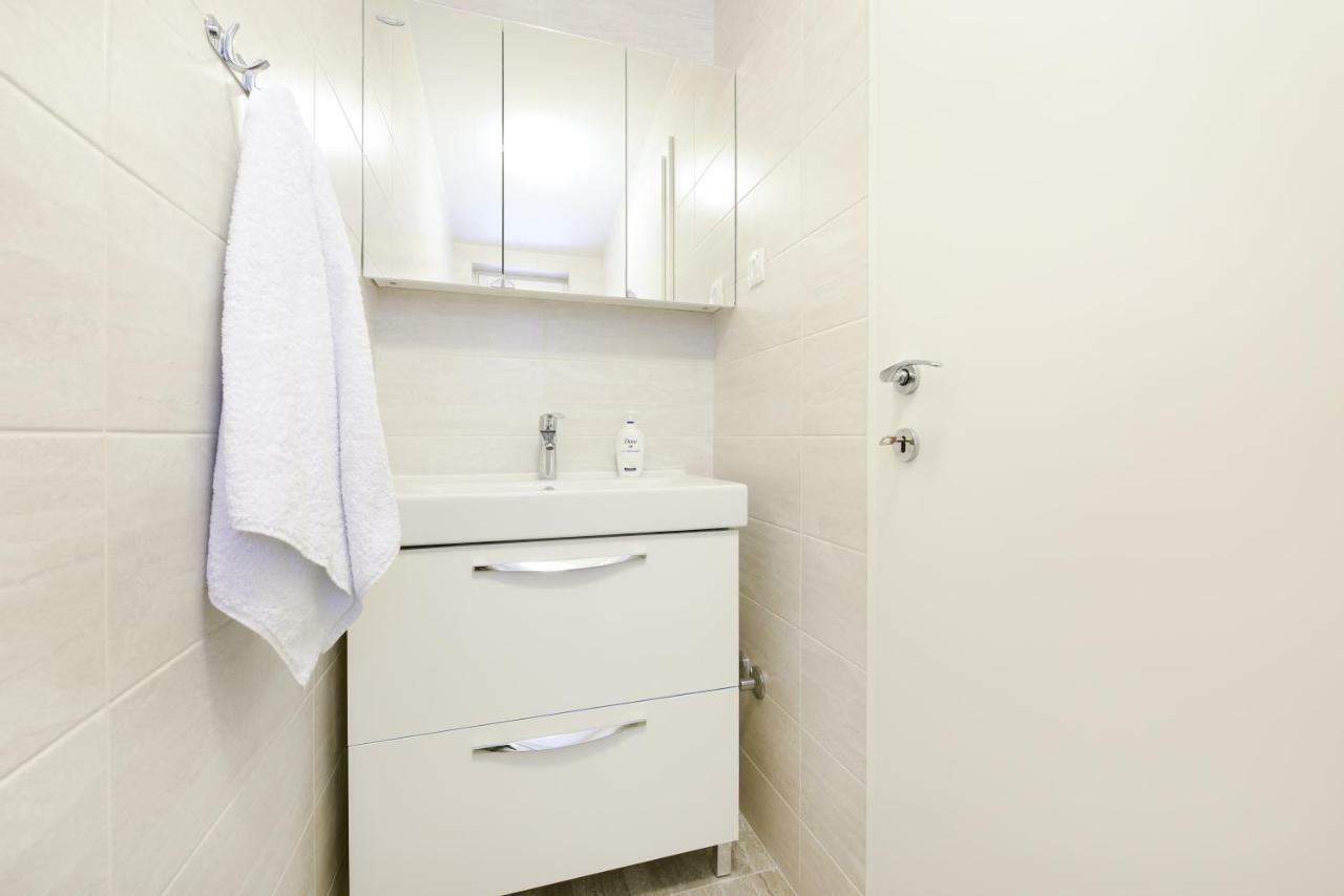 Apartmani Gojevic Водице Екстер'єр фото